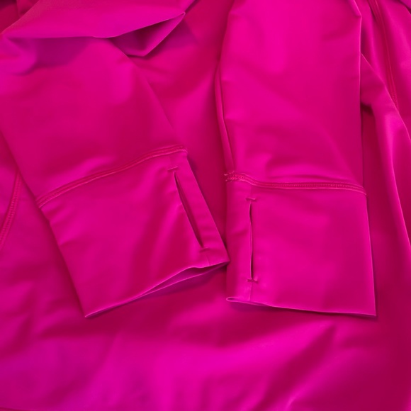 Lilly Rash Guard - Picture 5 of 5